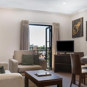 Two-Bedroom Apartment Queen Twin